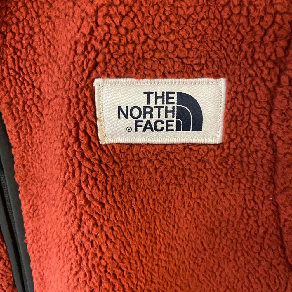 Vintage Men's Northface Fleece Vest - Picture 3 of 4
